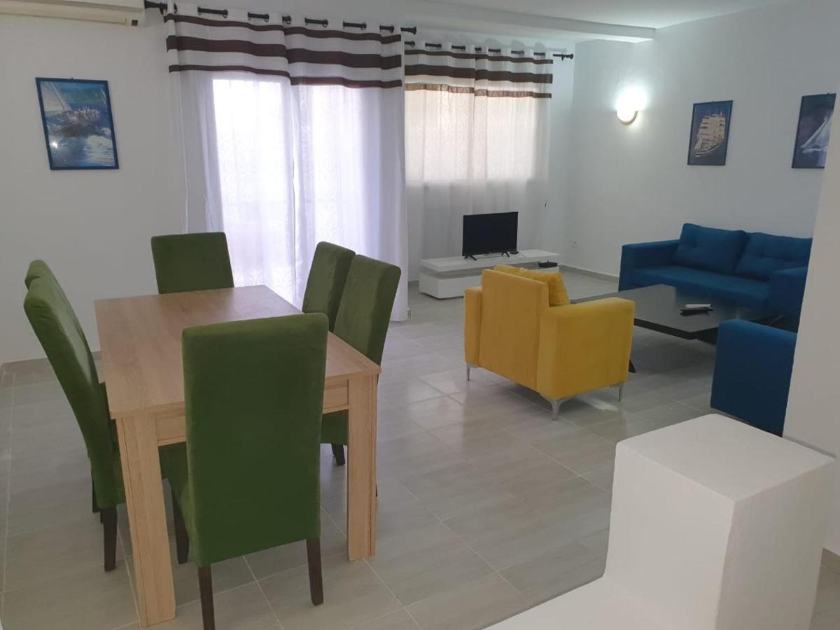 Appartement Au Centre De Marsa Ville La Marsa Bagian luar foto